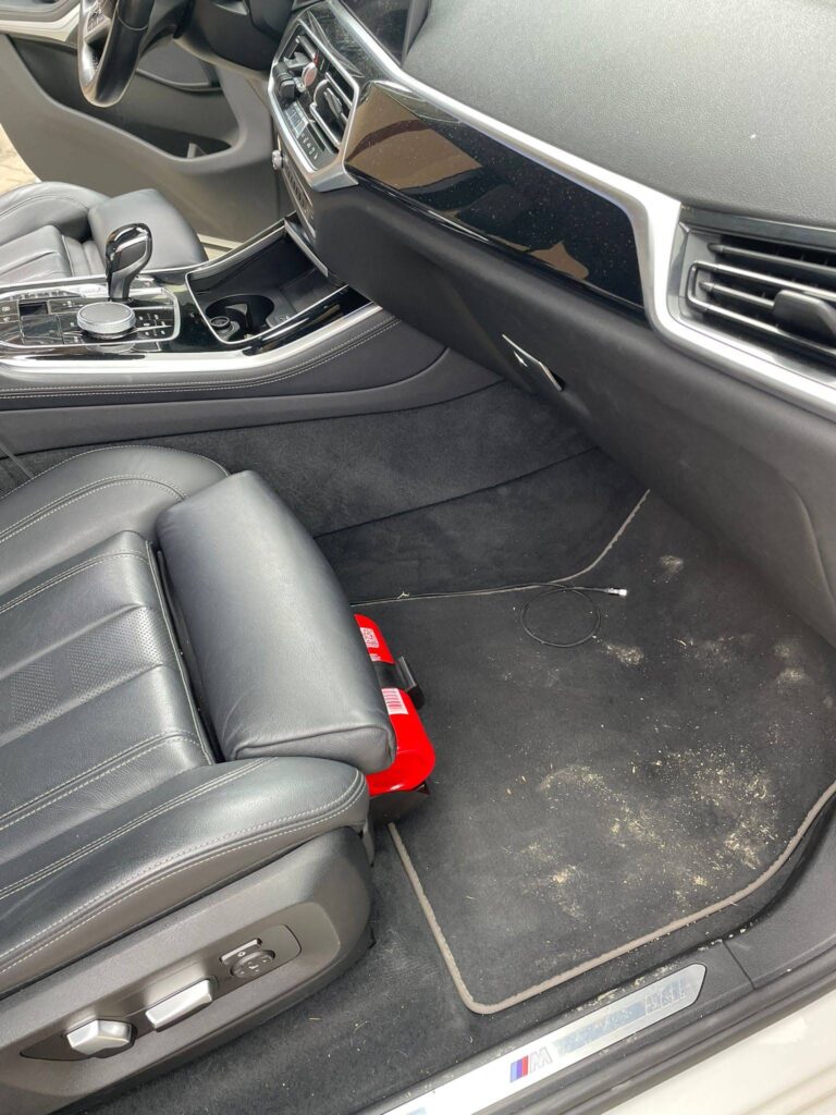 Czyszczenie tapicerki skórzanej w BMW X5 M